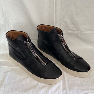 FRYE AND CO. Black and White Womens High-Top Sneakers